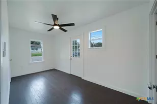 414 Orange Ave, New Braunfels, TX 78130 - Photo 23