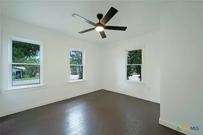 414 Orange Avenue, New Braunfels, TX 78130 - Photo 29