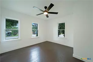 414 Orange Ave, New Braunfels, TX 78130 - Photo 29