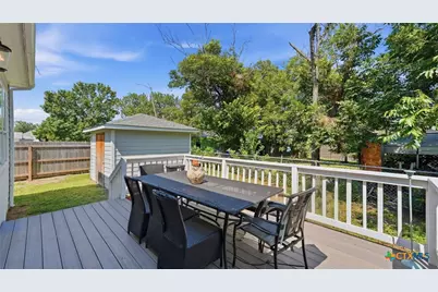 341 Comanche Street, New Braunfels, TX 78130 - Photo 37