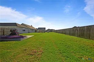 802 Celestial Ln, Edna, TX 77957 - Photo 35