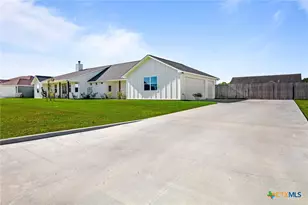 802 Celestial Ln, Edna, TX 77957 - Photo 39