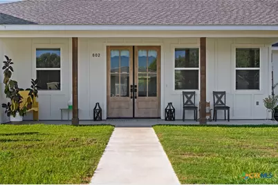 802 Celestial Lane, Edna, TX 77957 - Photo 3
