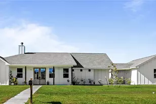 802 Celestial Ln, Edna, TX 77957 - Photo 1