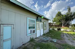 415 Creswell Dr, San Antonio, TX 78220 - Photo 5