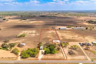 8416 Fm 541, Stockdale, TX 78160 - Photo 11