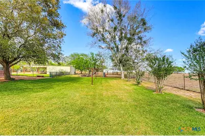 8416 Fm 541, Stockdale, TX 78160 - Photo 41