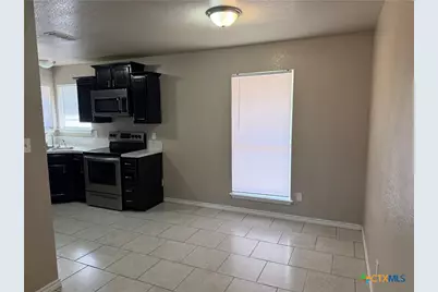 1103 Concho Street, Belton, TX 76513 - Photo 3