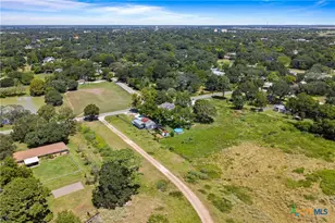 701 S Gilbert Rd, Edna, TX 77957 - Photo 47