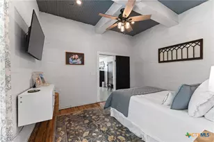 701 S Gilbert Rd, Edna, TX 77957 - Photo 23