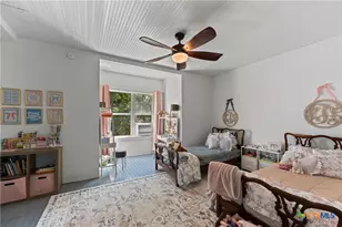 701 S Gilbert Rd, Edna, TX 77957 - Photo 27