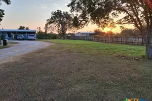 2264 Burroughsville Rd, Victoria, TX 77905 - Photo 1