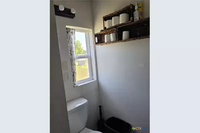 1006 W Dallas Avenue, Seadrift, TX 77983 - Photo 25