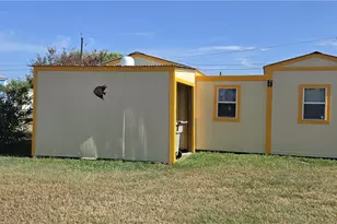 1006 W Dallas Ave, Seadrift, TX 77983 - Photo 13