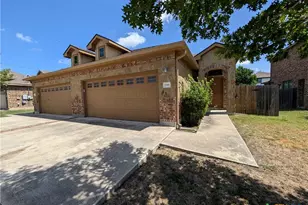 296 Rosalie Dr, New Braunfels, TX 78130 - Photo 1