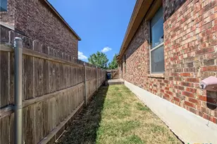 296 Rosalie Dr, New Braunfels, TX 78130 - Photo 29