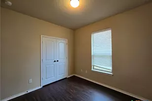 296 Rosalie Dr, New Braunfels, TX 78130 - Photo 17