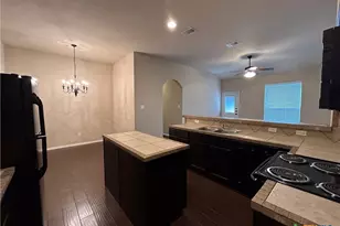 296 Rosalie Dr, New Braunfels, TX 78130 - Photo 13