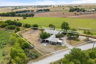 798 County Rd 367, Lott, TX 76656 - Photo 31