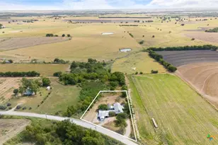 798 County Rd 367, Lott, TX 76656 - Photo 23