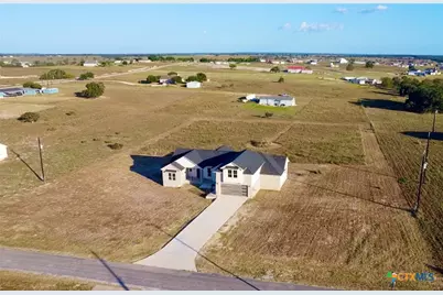 197 Lakeview Circle, La Vernia, TX 78121 - Photo 5