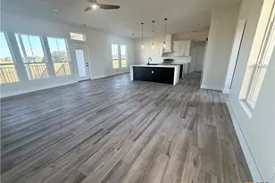 197 Lakeview Cir, La Vernia, TX 78121 - Photo 7
