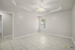 1107 E Avenue M, Belton, TX 76513 - Photo 13