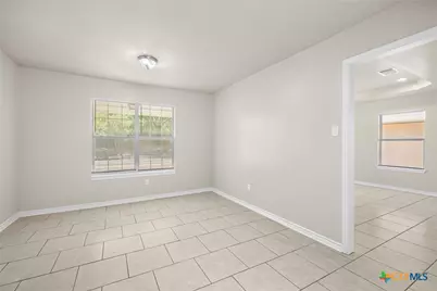 1107 E Avenue M, Belton, TX 76513 - Photo 11