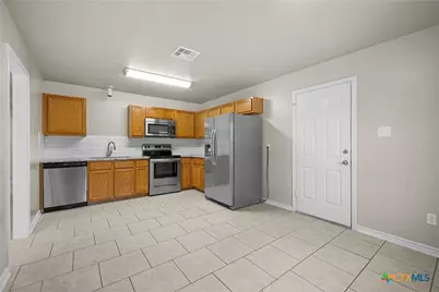 1107 E Avenue M, Belton, TX 76513 - Photo 9