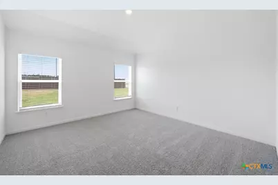 245 W Luna Blue Lane, Jarrell, TX 76537 - Photo 5