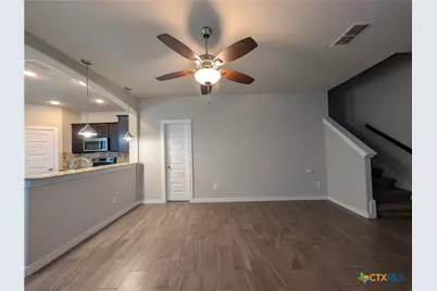 310 Creekside Curve, New Braunfels, TX 78130 - Photo 7