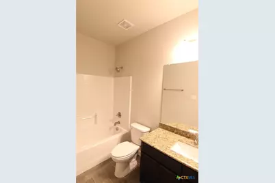310 Creekside Curve, New Braunfels, TX 78130 - Photo 9