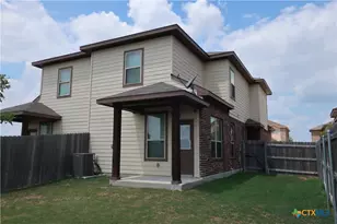 310 Creekside Curve, New Braunfels, TX 78130 - Photo 13