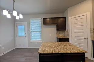 310 Creekside Curve, New Braunfels, TX 78130 - Photo 13