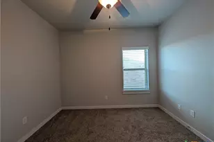 310 Creekside Curve, New Braunfels, TX 78130 - Photo 21