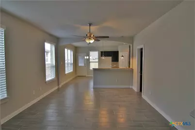 310 Creekside Curve, New Braunfels, TX 78130 - Photo 3