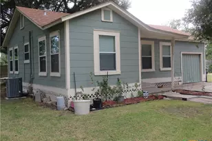 301 & 301A Colorado, Edna, TX 77957 - Photo 5
