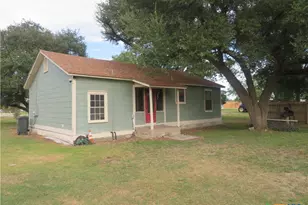 301 & 301A Colorado, Edna, TX 77957 - Photo 7