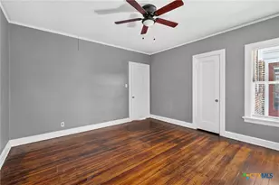 210 S Cedar St, Seguin, TX 78155 - Photo 25