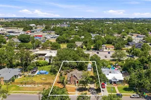 210 S Cedar St, Seguin, TX 78155 - Photo 45