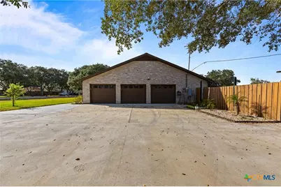 1107 Fairlane Drive, Ganado, TX 77962 - Photo 43