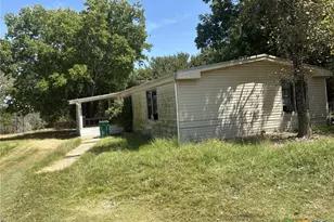 6211 Lakeside Dr, Belton, TX 76513 - Photo 3