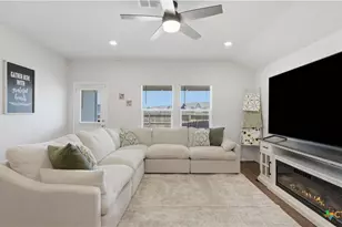 433 Deborah Dr, New Braunfels, TX 78130 - Photo 9