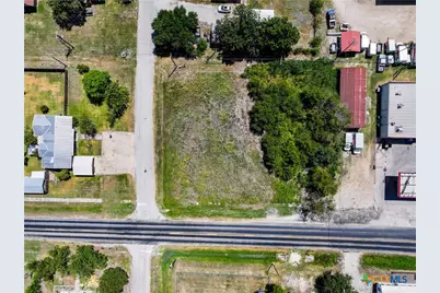 311 E Clark Street, Bartlett, TX 76511 - Photo 7