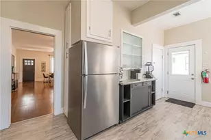 147 S Academy Ave, New Braunfels, TX 78130 - Photo 25