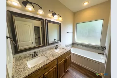 120 Sandpiper Drive, Victoria, TX 77905 - Photo 13