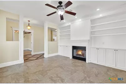 204 Falling Hills, New Braunfels, TX 78132 - Photo 9