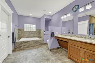204 Falling Hls, New Braunfels, TX 78132 - Photo 21