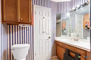 1203 Hazelton St, San Marcos, TX 78666 - Photo 17
