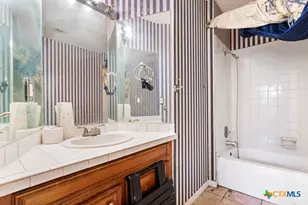 1203 Hazelton St, San Marcos, TX 78666 - Photo 19